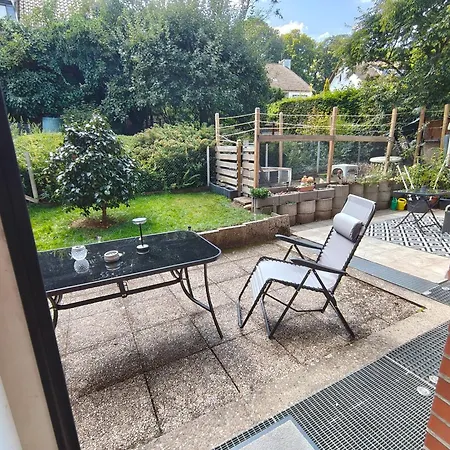Deisterferien, 5 Minuten Zur Landesgartenschau, Hunde Kosten Extra,terrasse, Netflix, Wlan, A2, B65, Bis 8 Personen Appartement