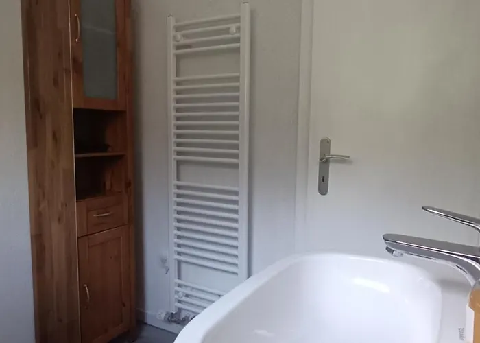 Deisterferien, 5 Minuten Zur Landesgartenschau, Hunde Kosten Extra,terrasse, Netflix, Wlan, A2, B65, Bis 8 Personen Appartamento *