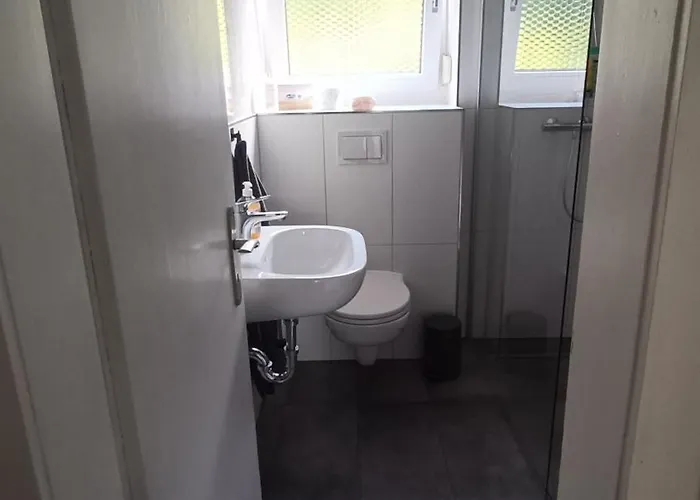 Deisterferien, 5 Minuten Zur Landesgartenschau, Hunde Kosten Extra,terrasse, Netflix, Wlan, A2, B65, Bis 8 Personen Appartamento *